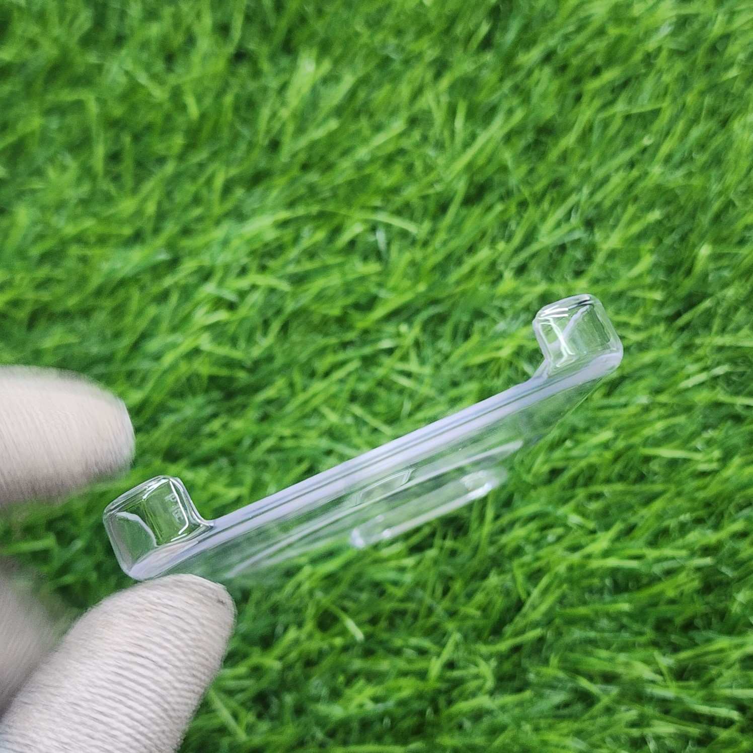 Пластиковый чехол Naturally Clear Case with MagSafe для iPhone 16e